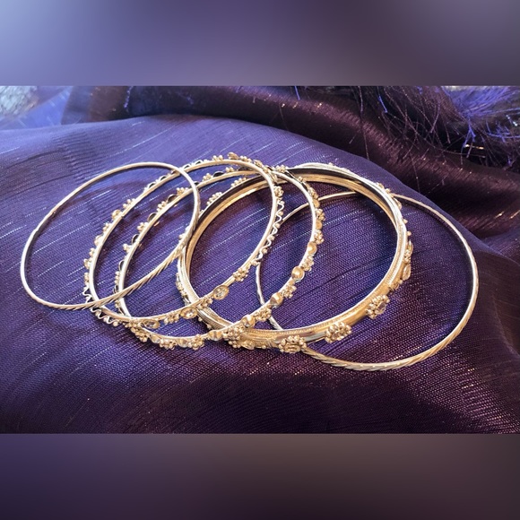 Silver Tone 5pc Bangle Bracelets - Picture 2 of 6